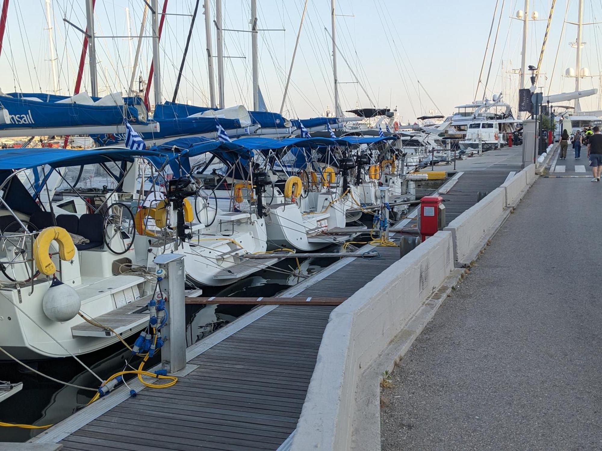 Appartamento Harbor View Haven Pireo Esterno foto